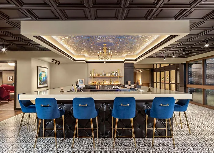 Best Hotels in Iowa City