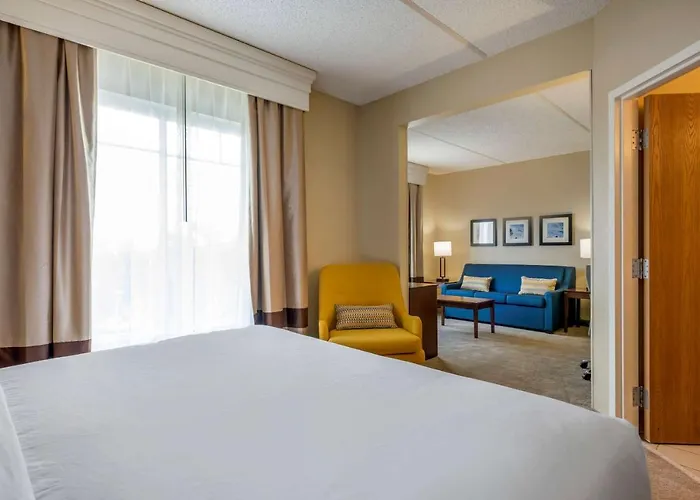 Top Affordable Hotels Close to Universal Orlando