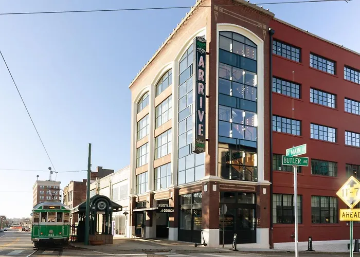 Top Hotels in Memphis for Soulful Stay