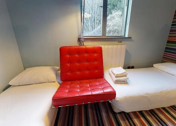 Best Hotels with Entertainment Near Maidstone