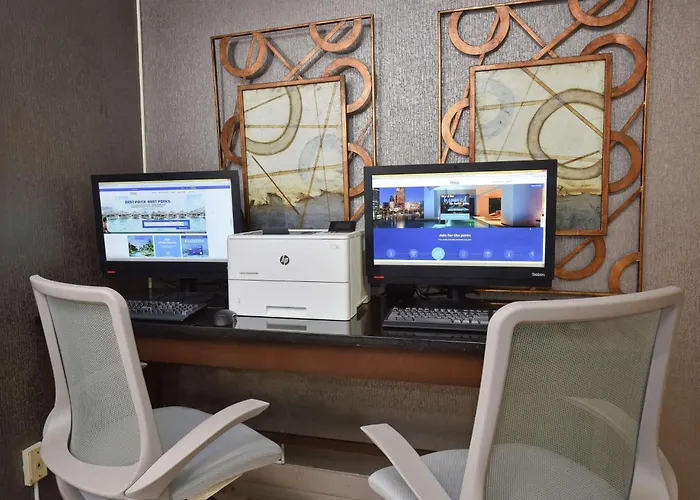 Best Clarion Hotels in Madison for Memorable Stay