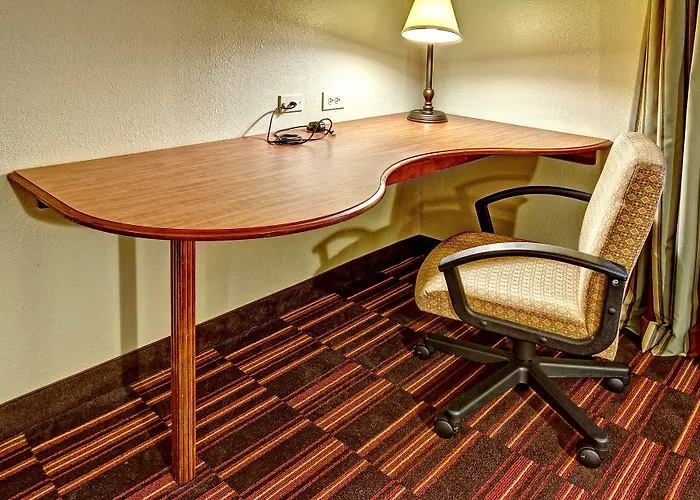 Best Cleveland Clinic Hotels Offering Shuttle Service