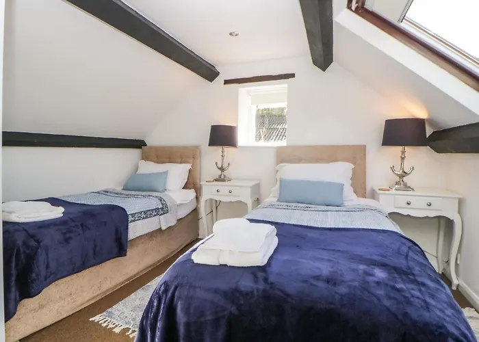 Best Hotels in Honiton for a Cozy UK Getaway