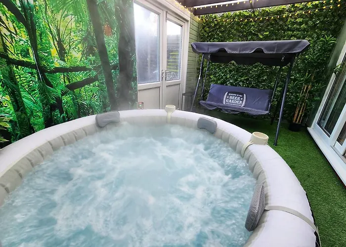 Top Hotels Near The SSE Arena, Wembley London