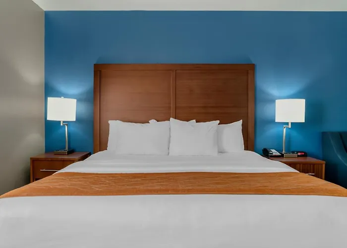 Top Hotels Near Canby for Oregon Adventures