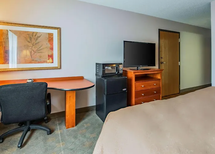 Best Hotels in Huntington Beach, Cal