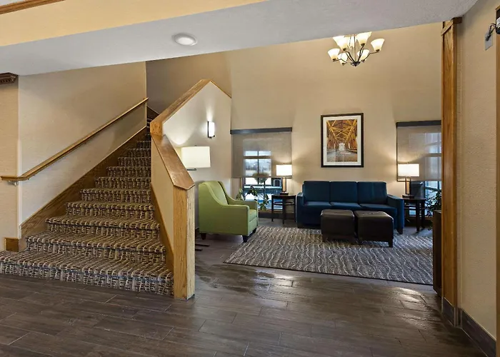 Top Affordable Accommodations Near Huntington Beach