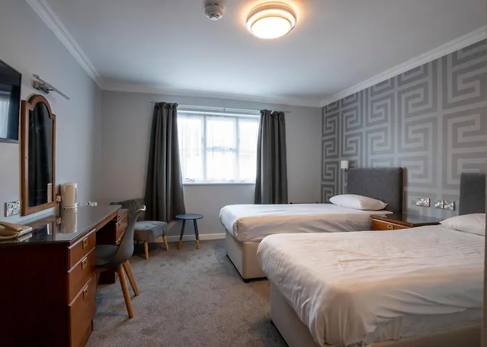 Finest Mold Hotels for Memorable Stays