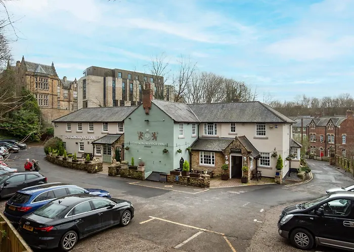 Top Hotels in Durham Offering Convenient Parking