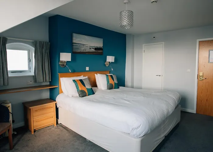 Premier Hotels in Dawlish for Seaside Escapes