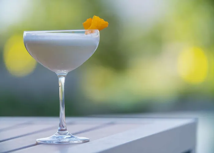 Best Downtown Cleveland Hotels for Urban Explorers