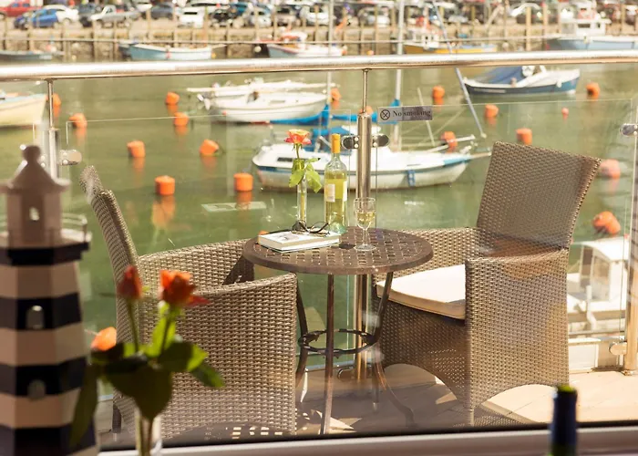 Top Hotels With Looe Harbour Views