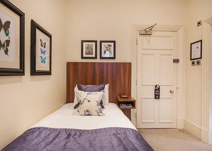 Top Accommodations in the Historic Town of Richmond