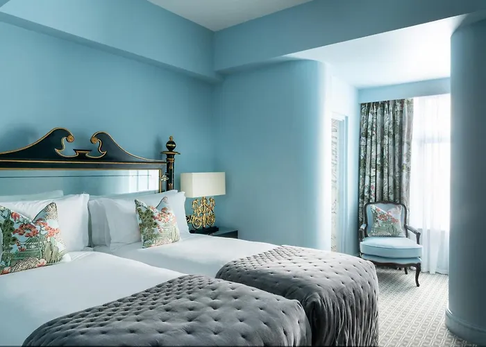 Best Hotels in Vibrant West London