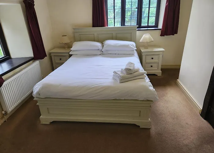 Bristol Country House Hotels: Uncover Tranquility and Elegance in the Heart of the UK