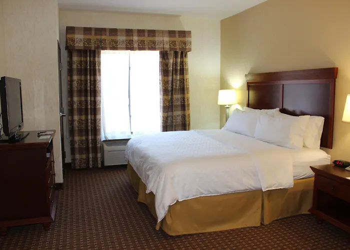 Best Hotels Near the Phoenix Convention Center