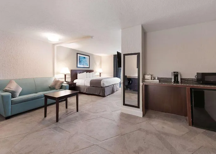 Premier Hotels in Blue Ash, Ohio