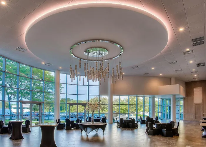 Premier Sheraton Hotels in Eatontown, NJ