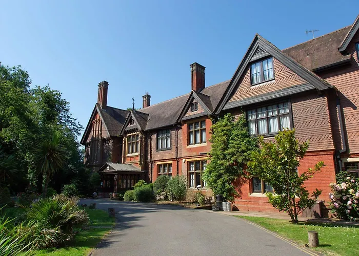 Hotels Near Horley: Unwind in Comfortable Accommodations in United Kingdom