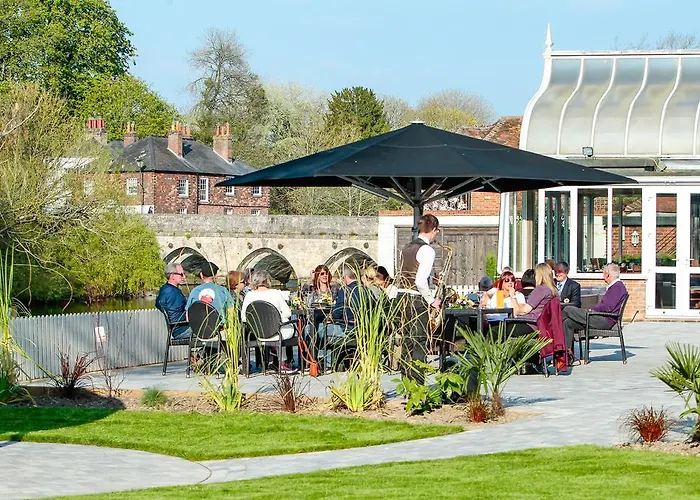 Top Hotels in Wilton Near the Historic Salisbury