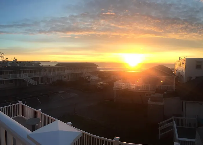 Top Old Orchard Beach Maine Hotels for Beach Getaways