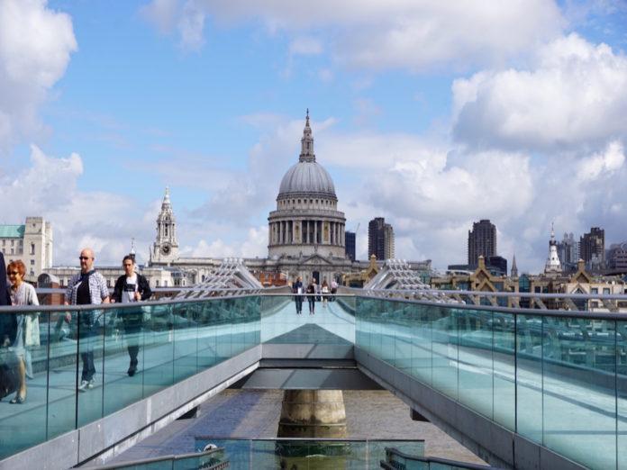 London: The Millennium Bridge