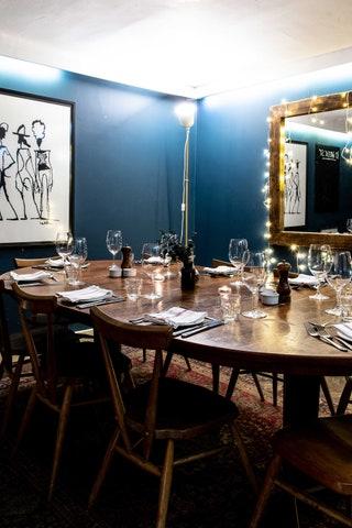 10 GREEK STREET SOHO    This discreet central Soho restaurant somehow manages to feel like a smart local neighbourhood...