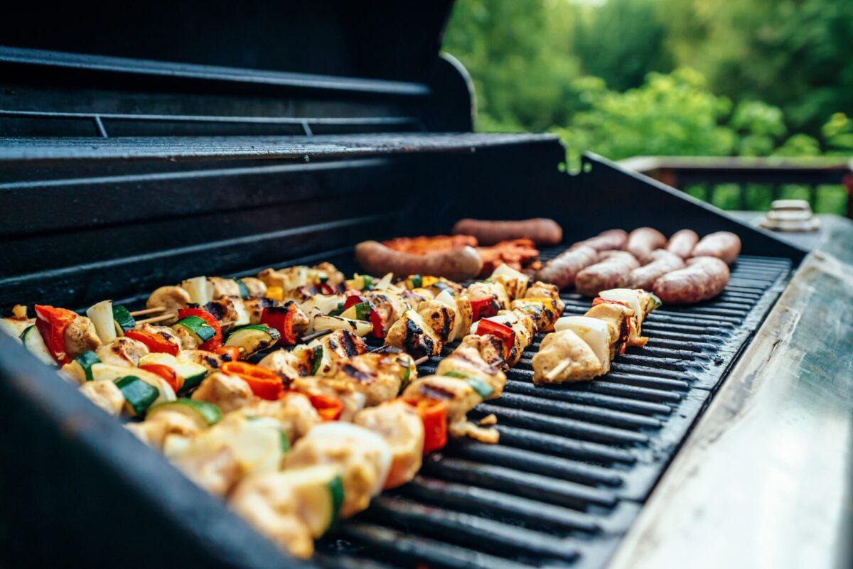 Brochettes de légumes au barbecue